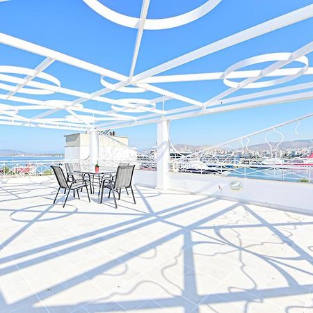 Charming Apartment With A Sea View Terrace Pireus Exteriér fotografie