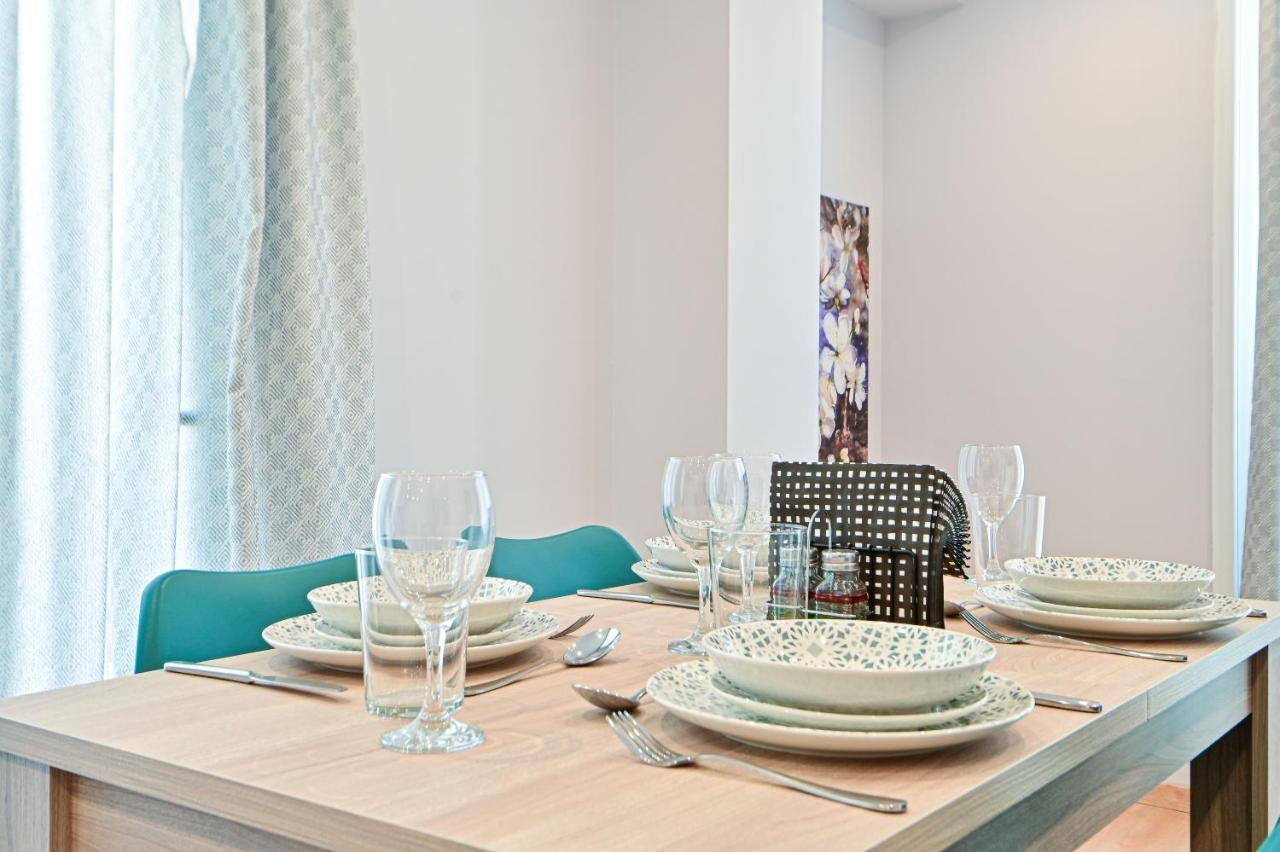 Charming Apartment With A Sea View Terrace Pireus Exteriér fotografie