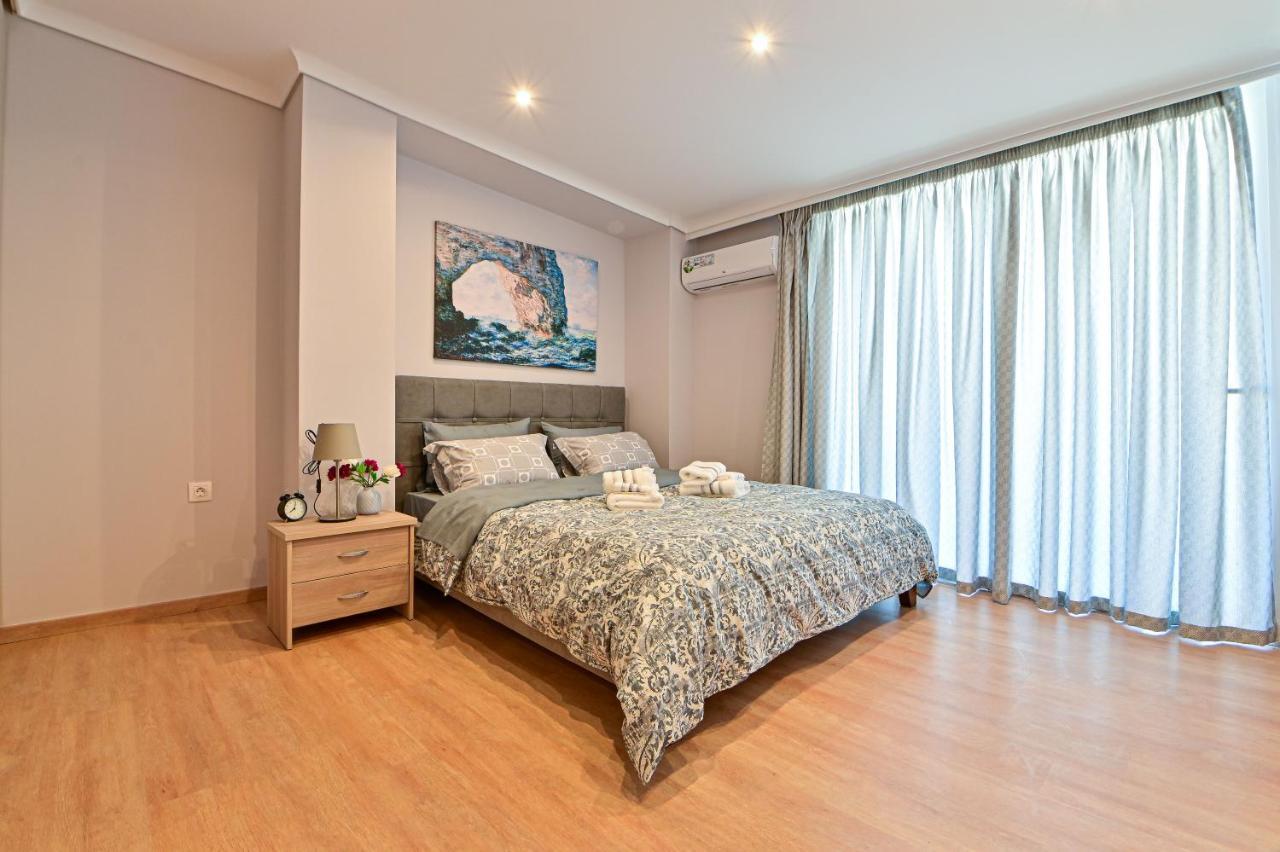 Charming Apartment With A Sea View Terrace Pireus Exteriér fotografie